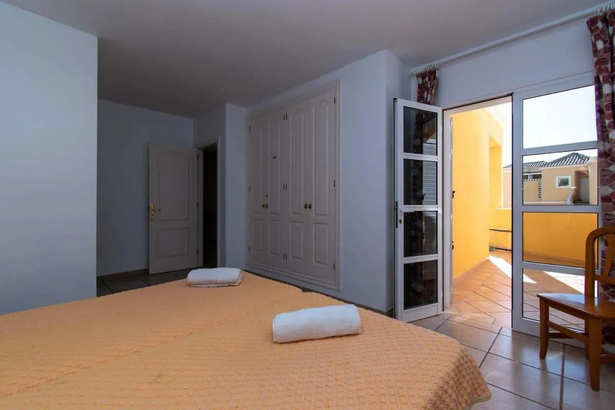 Benimar 13 - Two Bed Overlooking The Pool 阿德耶 0*,