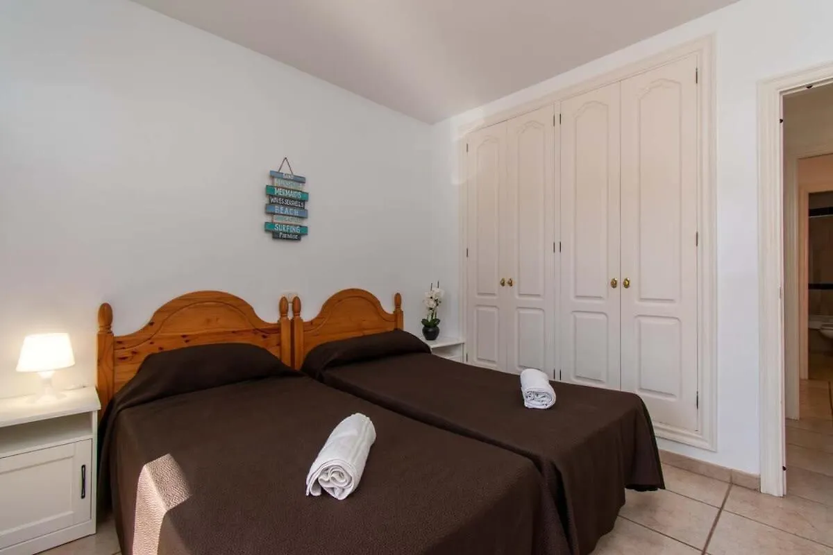 Benimar 13 - Two Bed Overlooking The Pool 阿德耶