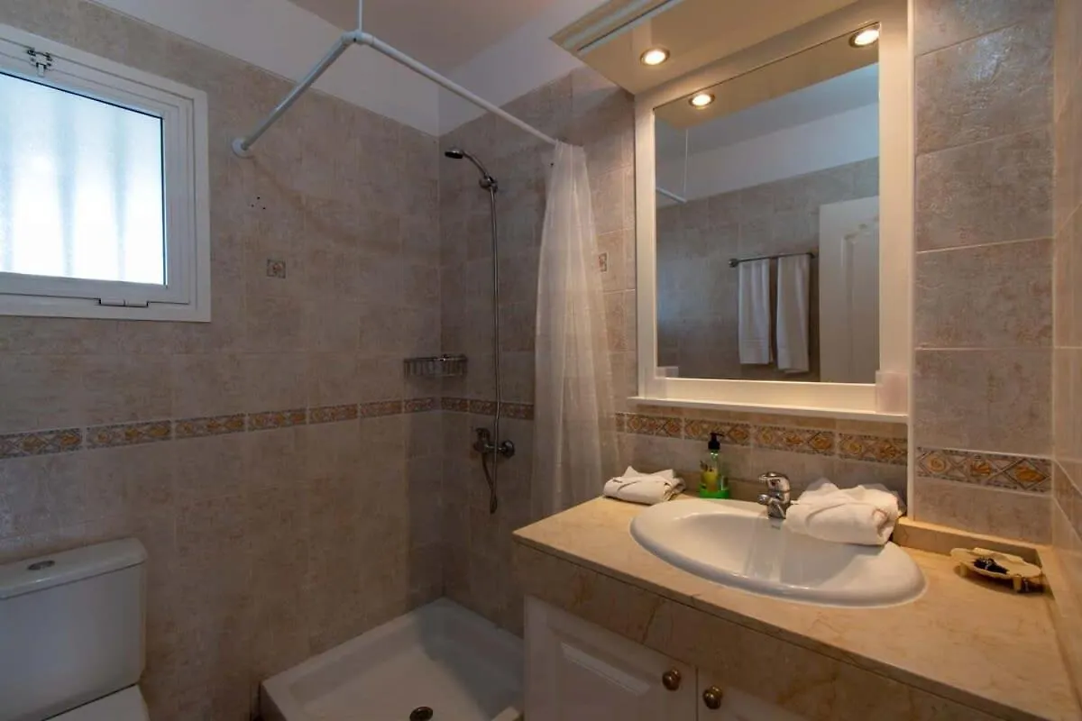 Benimar 13 - Two Bed Overlooking The Pool 阿德耶